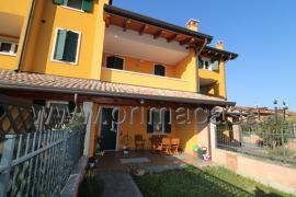 casa indipendente in vendita a Pastrengo
