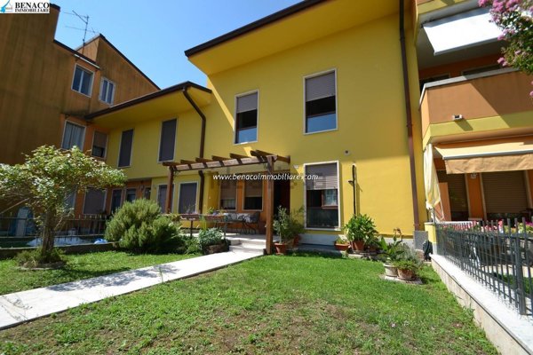 casa indipendente in vendita a Pastrengo