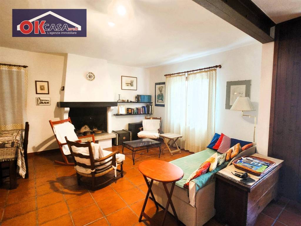 casa indipendente in vendita a Pastrengo