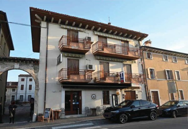 casa indipendente in vendita a Pastrengo