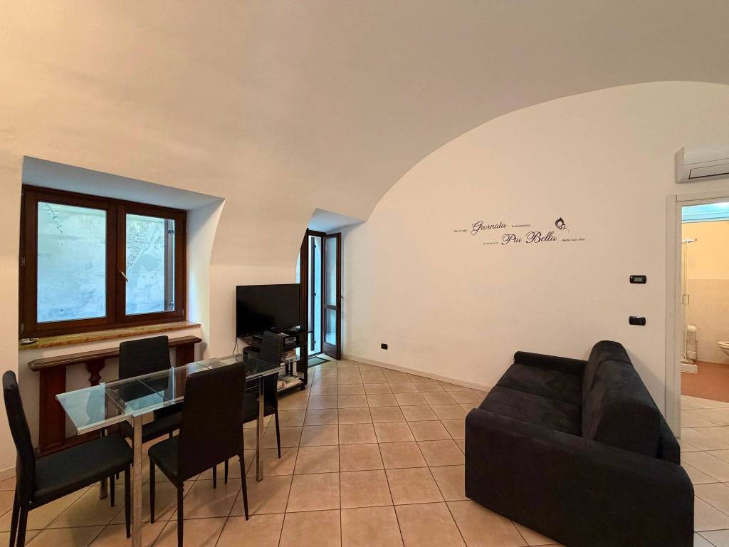 appartamento in vendita a Pastrengo in zona Piovezzano