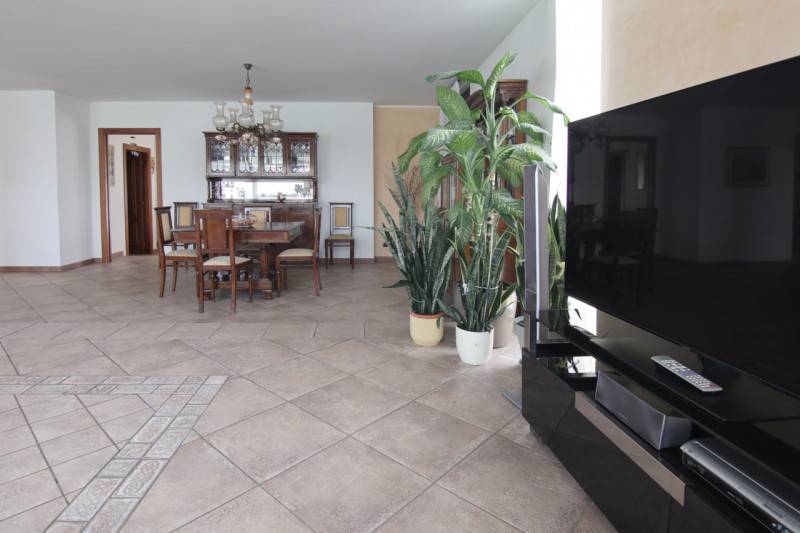 casa indipendente in vendita a Pescantina in zona Settimo