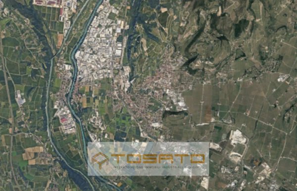 terreno edificabile in vendita a Pescantina