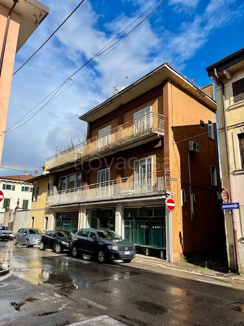 casa indipendente in vendita a Pescantina in zona Balconi