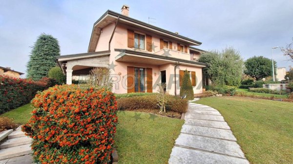 casa indipendente in vendita a Pescantina in zona Balconi
