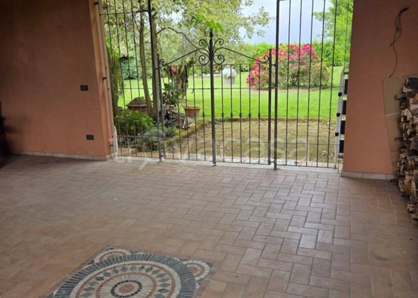 casa indipendente in vendita a Pescantina in zona Settimo