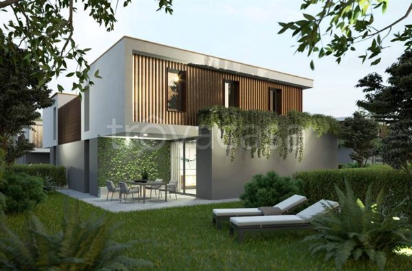 casa indipendente in vendita a Pescantina