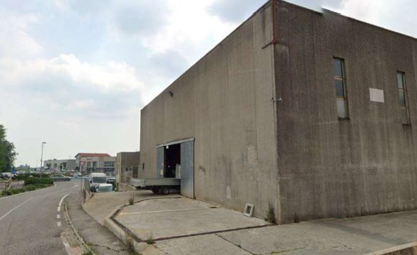 capannone in vendita a Pescantina