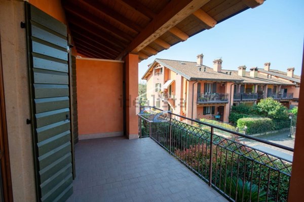 appartamento in vendita a Pescantina in zona Settimo