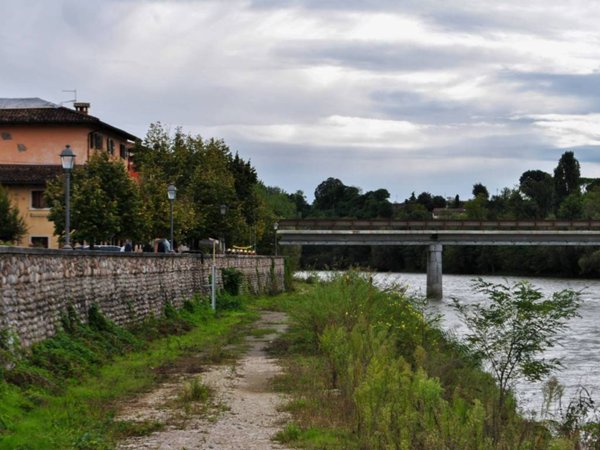 appartamento in vendita a Pescantina in zona Settimo