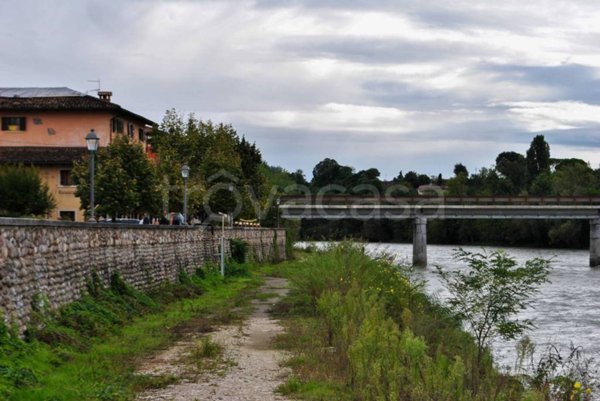 appartamento in vendita a Pescantina in zona Settimo