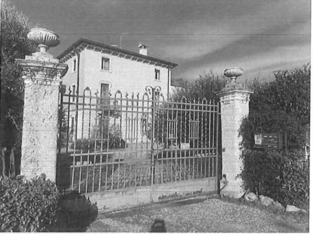 terreno edificabile in vendita a Pescantina