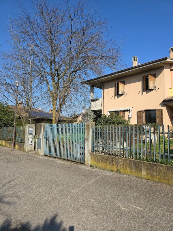 appartamento in vendita a Pescantina