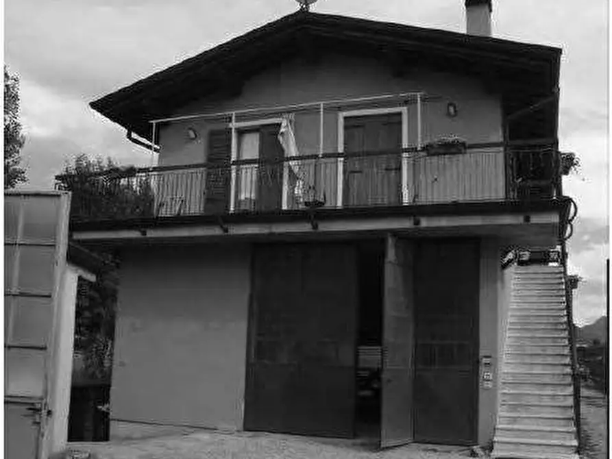appartamento in vendita a Pescantina in zona Balconi