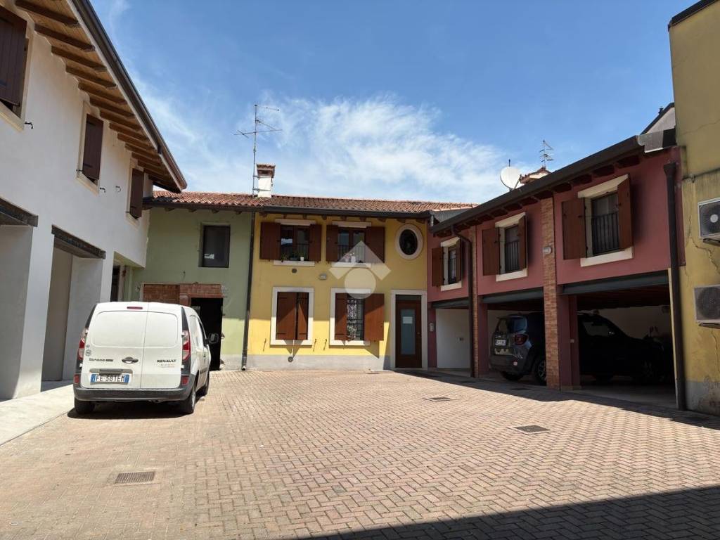 appartamento in vendita a Pescantina