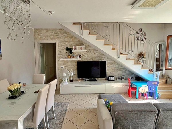 appartamento in vendita a Pescantina