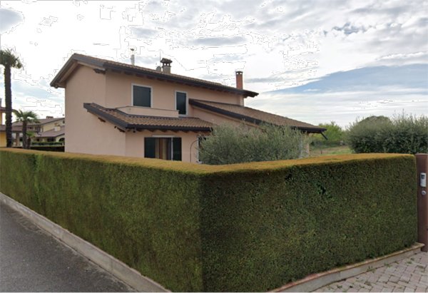 casa indipendente in vendita a Pescantina
