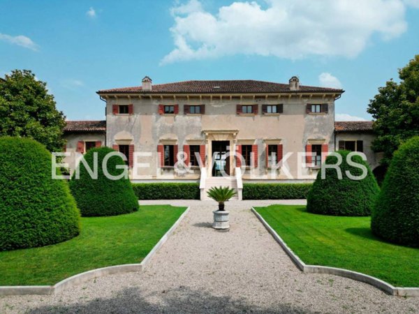 villa in vendita a Pescantina in zona Settimo