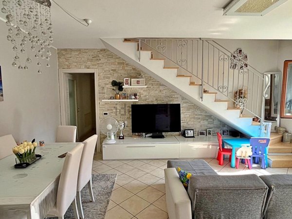 appartamento in vendita a Pescantina