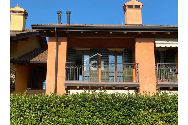 appartamento in vendita a Pescantina in zona Settimo