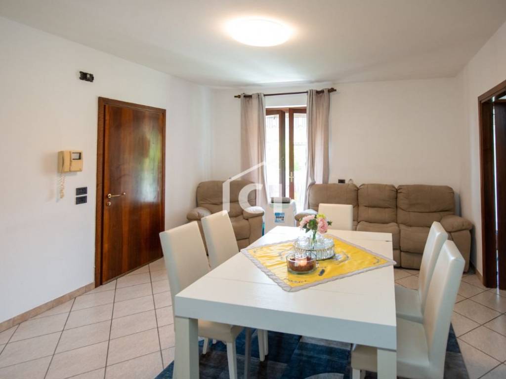 appartamento in vendita a Pescantina in zona Santa Lucia