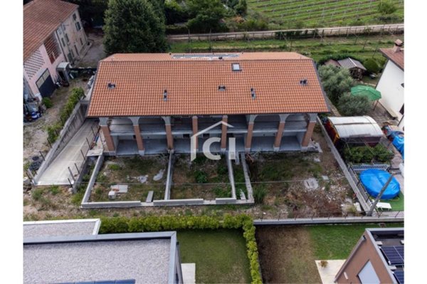 appartamento in vendita a Pescantina in zona Ospedaletto