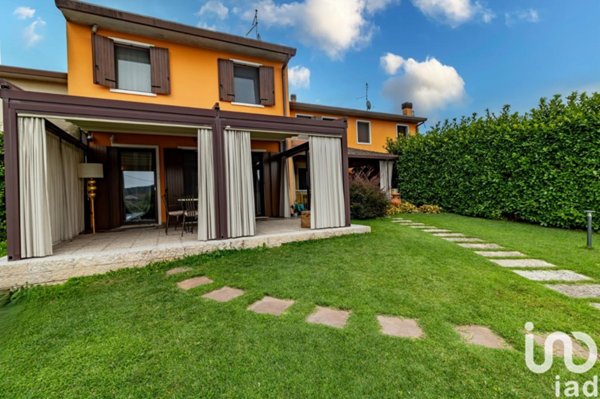 casa indipendente in vendita a Pescantina