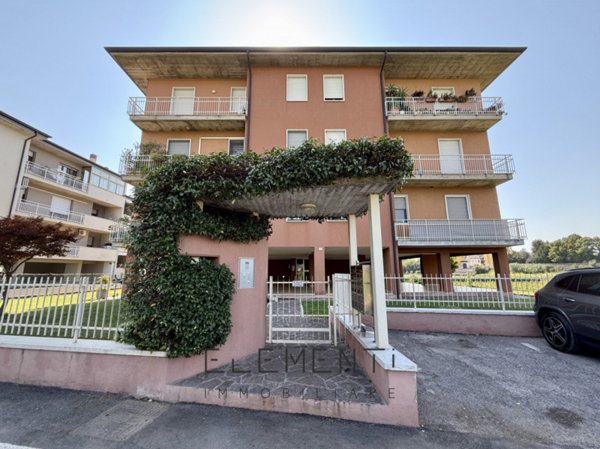 appartamento in vendita a Pescantina in zona Settimo