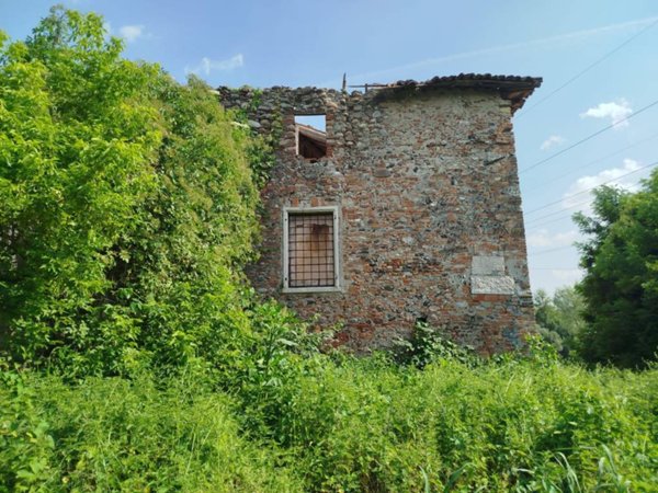 casa indipendente in vendita a Pescantina