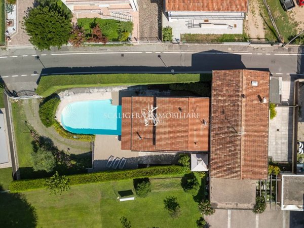 casa indipendente in vendita a Pescantina