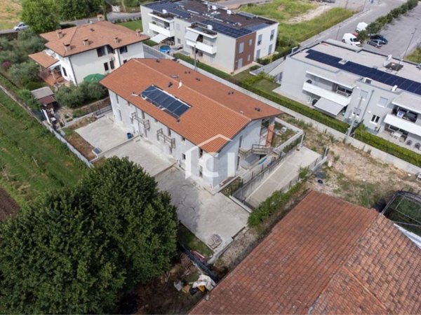 appartamento in vendita a Pescantina in zona Ospedaletto