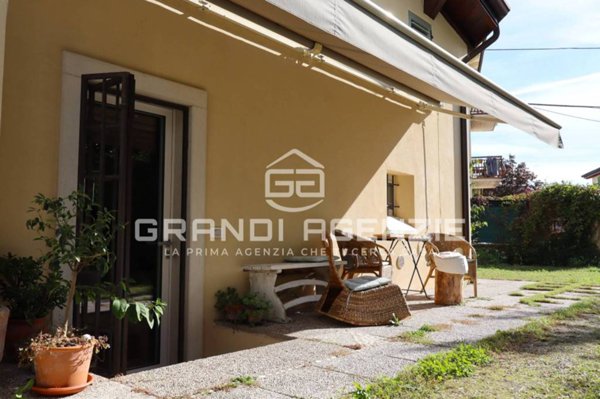 casa indipendente in vendita a Pescantina