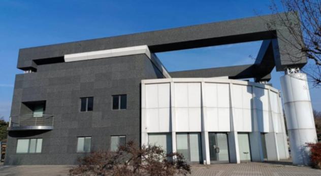 negozio in vendita a Pescantina