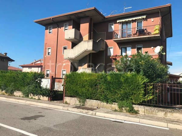 appartamento in vendita a Pescantina in zona Ospedaletto