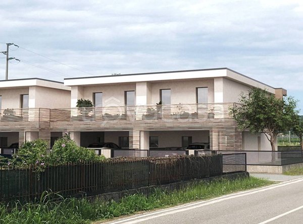 casa indipendente in vendita a Pescantina in zona Santa Lucia