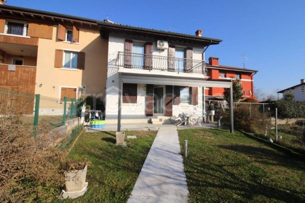 casa indipendente in vendita a Pescantina in zona Settimo
