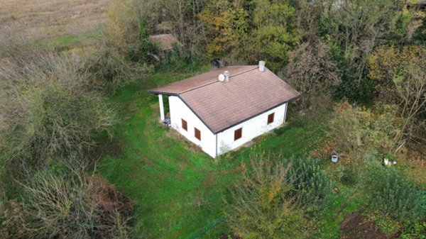 casa indipendente in vendita a Pescantina in zona Arcè