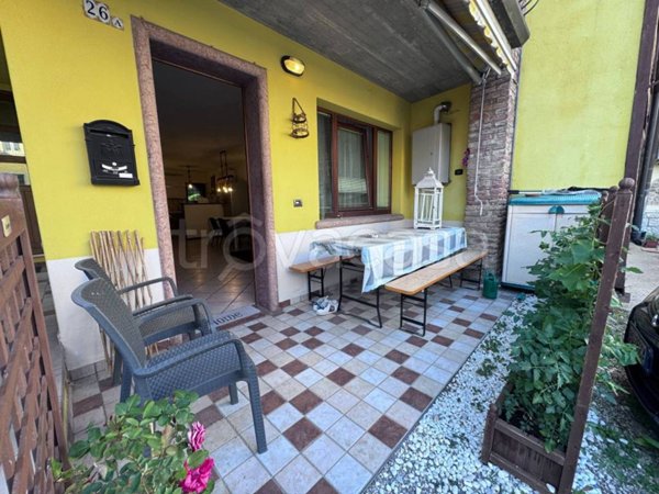 appartamento in vendita a Pescantina in zona Settimo