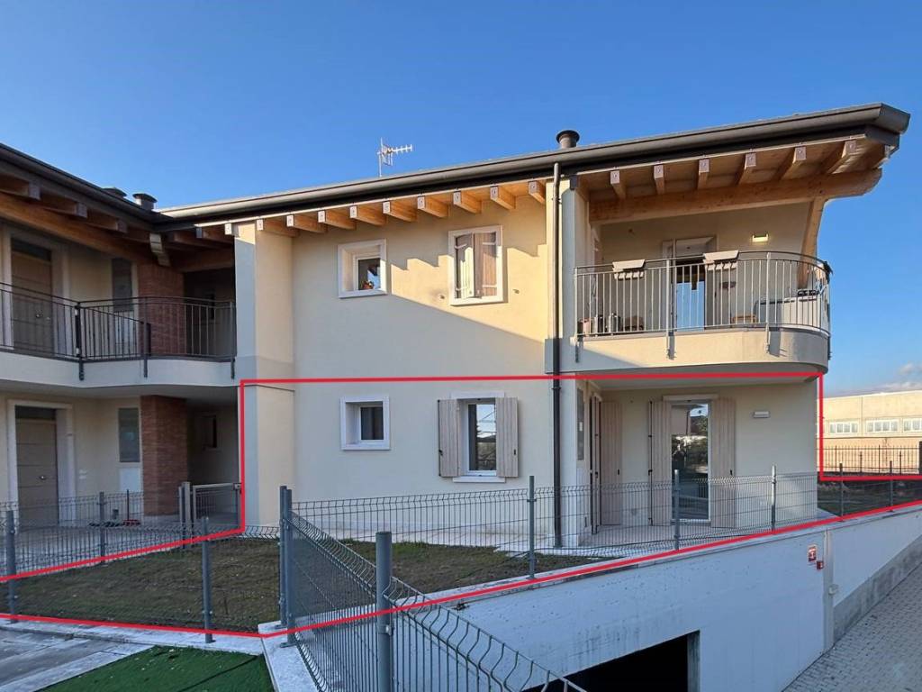 appartamento in vendita a Pescantina in zona Ospedaletto