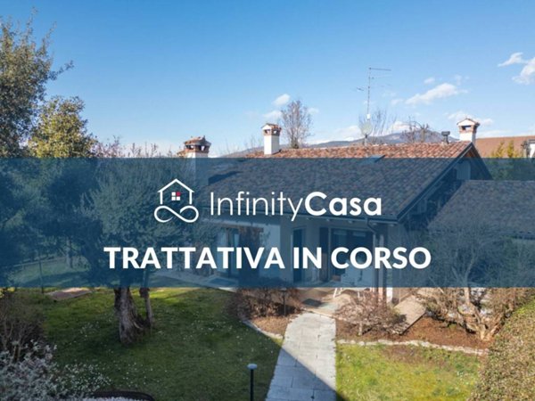 casa indipendente in vendita a Pescantina