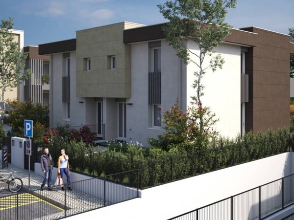 casa indipendente in vendita a Pescantina