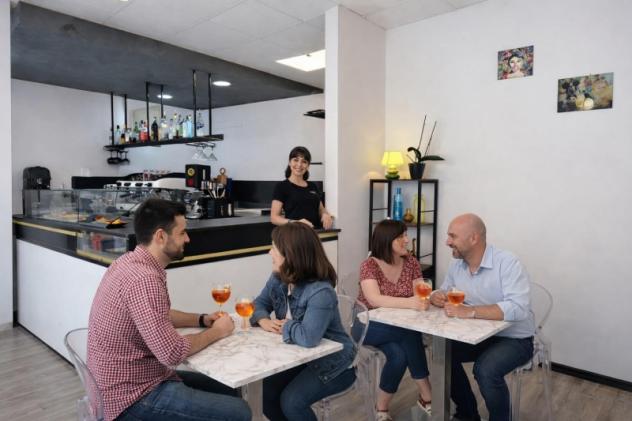 negozio in vendita a Pescantina