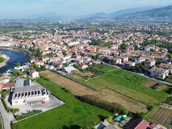 terreno edificabile in vendita a Pescantina