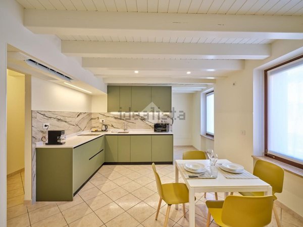casa indipendente in vendita a Pescantina