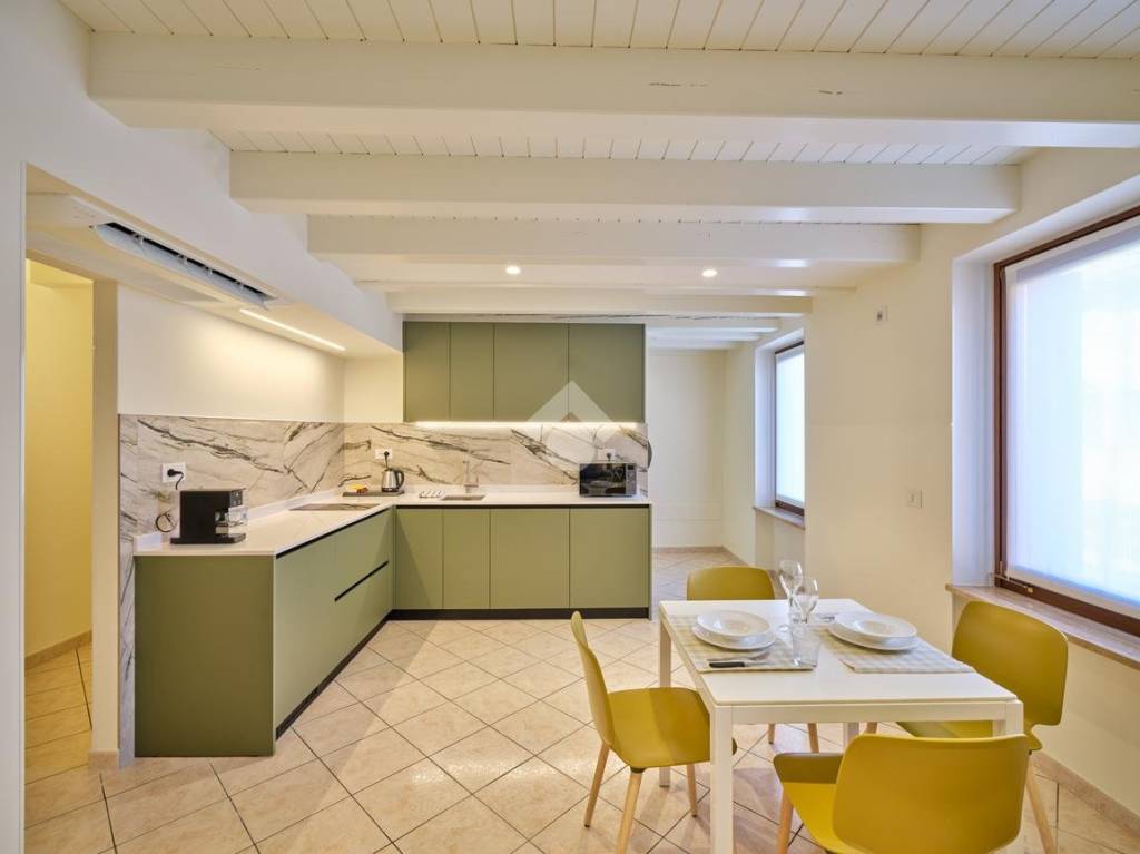casa indipendente in vendita a Pescantina