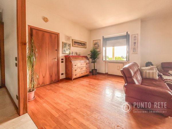 appartamento in vendita a Pescantina in zona Settimo