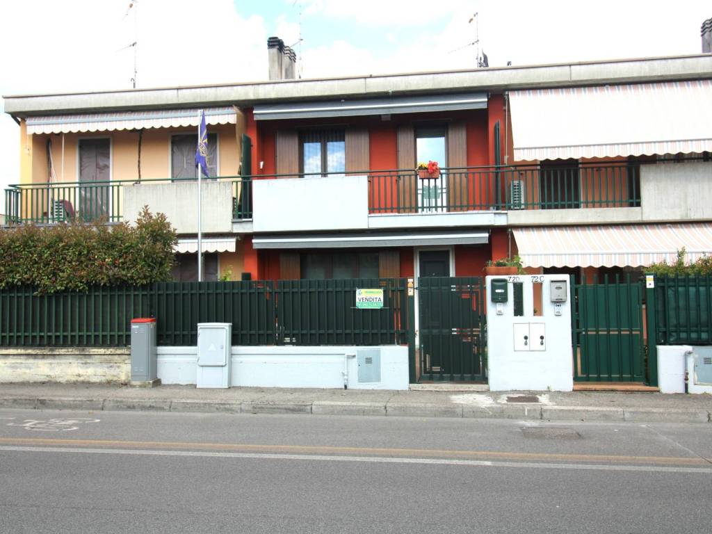 casa indipendente in vendita a Pescantina in zona Settimo