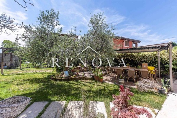 casale in vendita a Pescantina