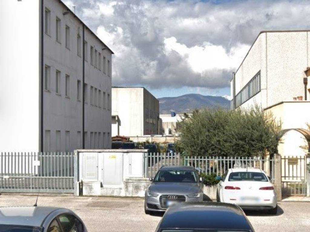 terreno edificabile in vendita a Pescantina in zona Settimo