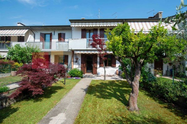 casa indipendente in vendita a Pescantina in zona Balconi